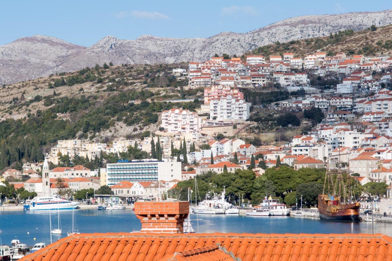 Simple * Dubrovnik